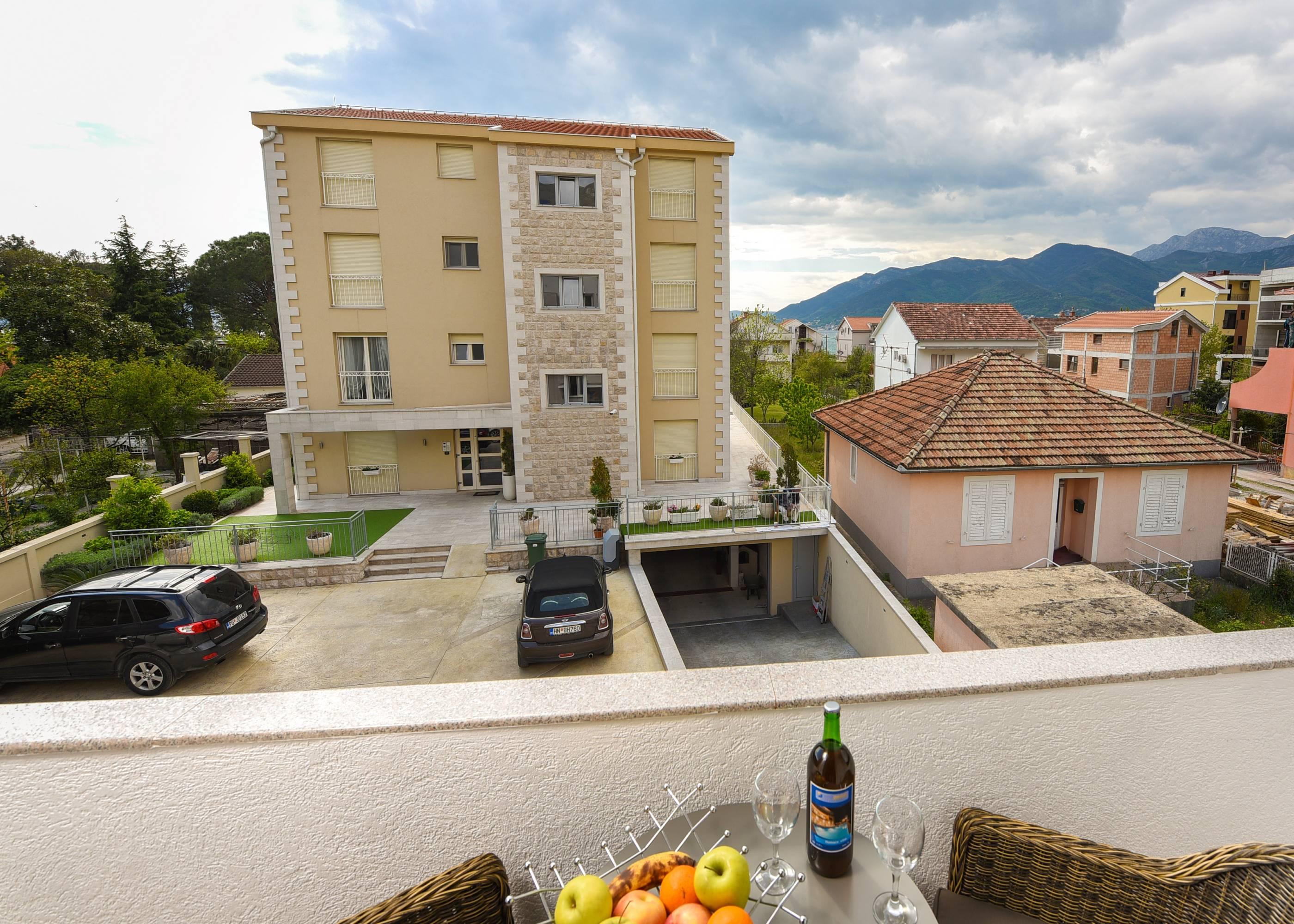 Sea Point Apart Hotel Tivat Exteriör bild
