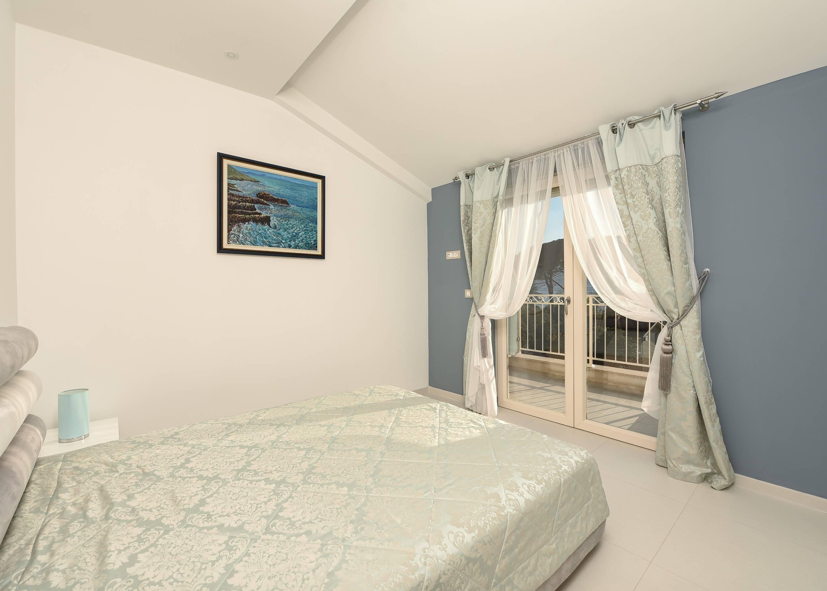 Sea Point Apart Hotel Tivat Exteriör bild